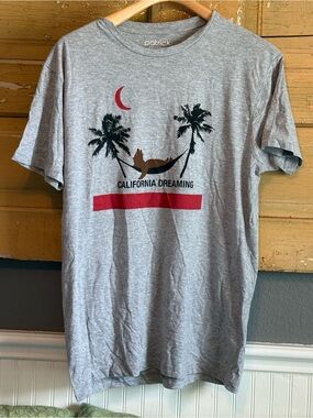 Patrick California Dreaming Gray Graphic Tee with Red Accents